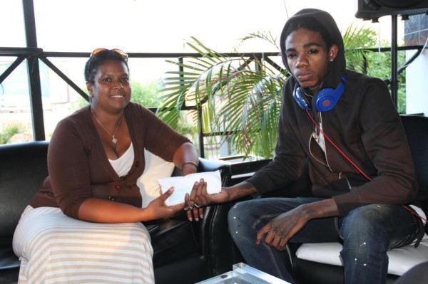 alkaline-donates-to-cancer-patients